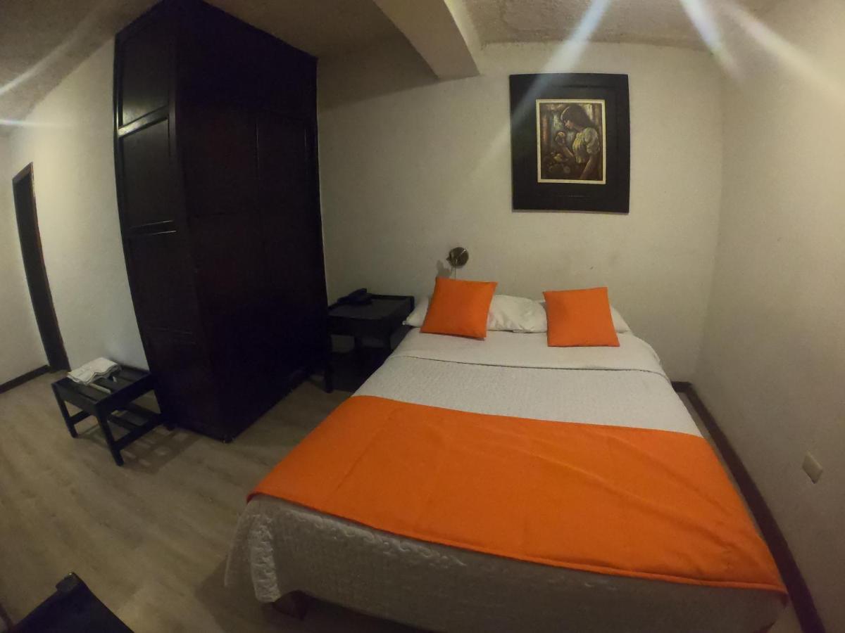 Hotel Catedral Cuenca By Pshotels Екстер'єр фото