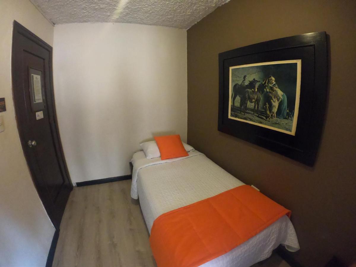 Hotel Catedral Cuenca By Pshotels Екстер'єр фото