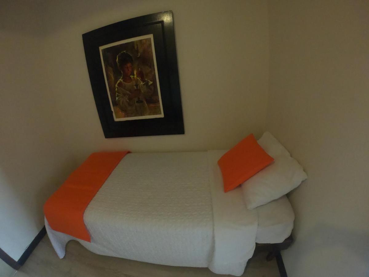 Hotel Catedral Cuenca By Pshotels Екстер'єр фото