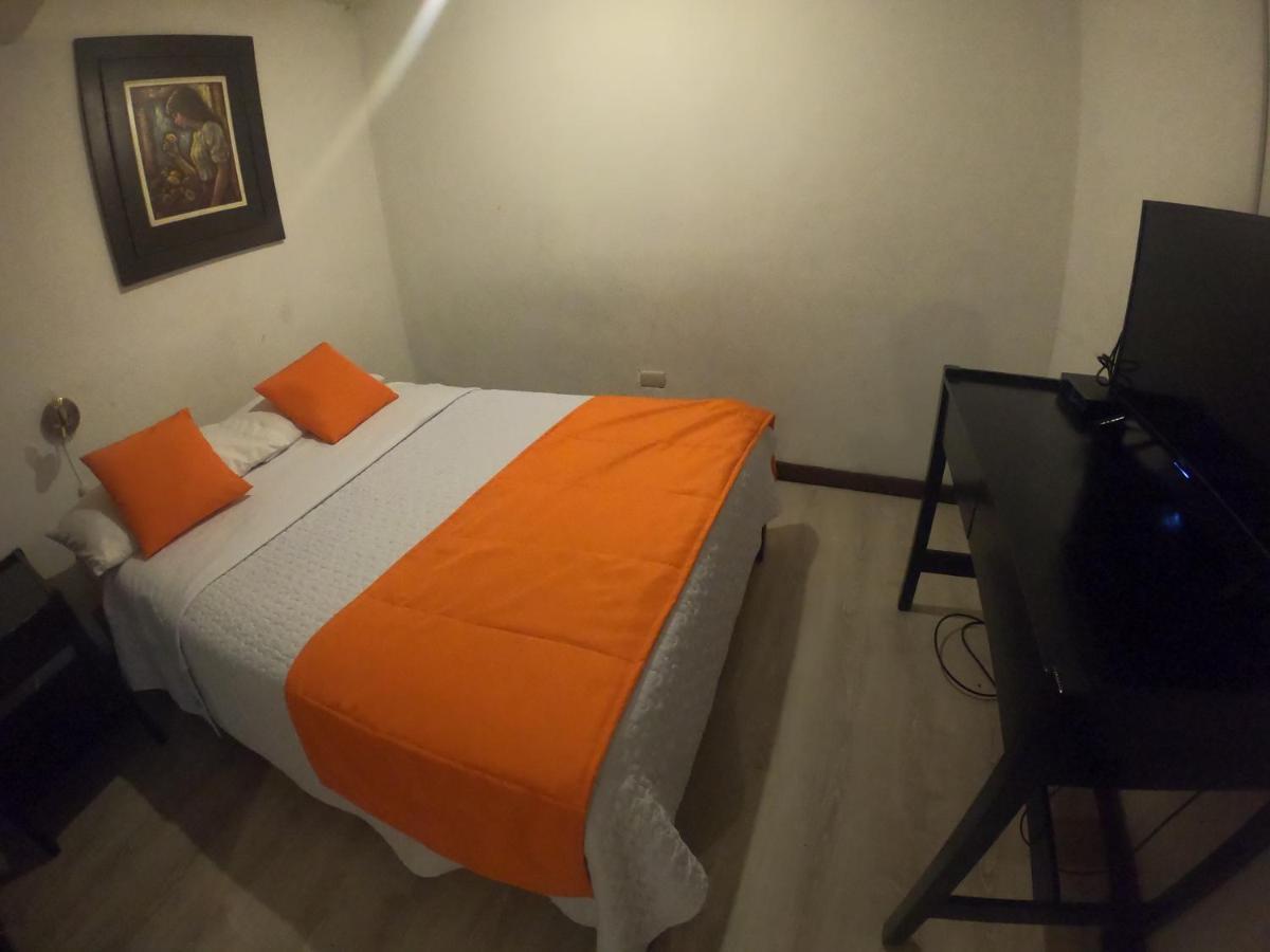 Hotel Catedral Cuenca By Pshotels Екстер'єр фото